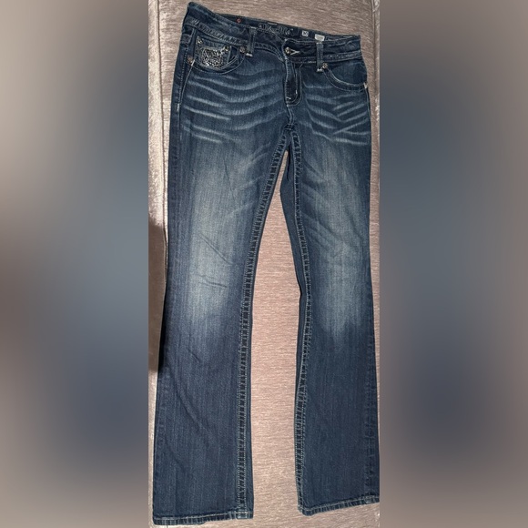 Miss Me Jeans size 30x32 Crystal yoke & flap pockets, boot cut, whisker fading. - Picture 3 of 9